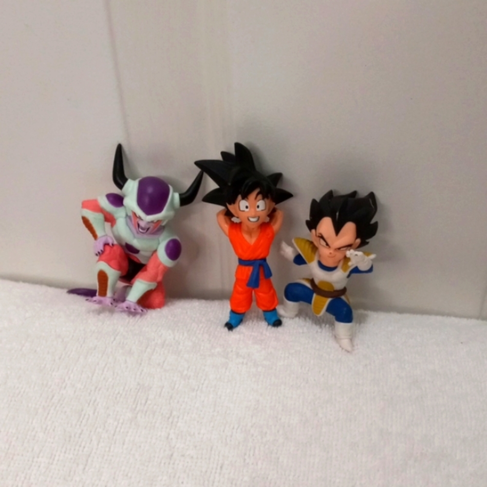 3 Banpresto Dragon Ball,Ginew Goku, Vegeta